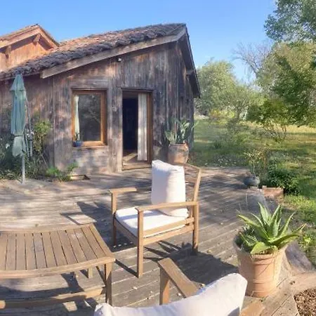 Le De La Gestere * Ambax