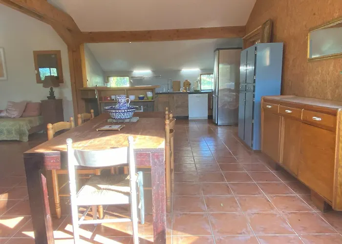 Le De La Gestere Ambax